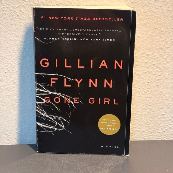 Gillian Flynn Other - Gillian Flynn Gone Girl Book Adult‎ OS Black Good Mystery Thriller Novel